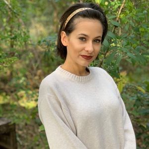 Meet your Posher, April